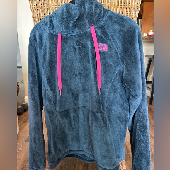 The North Face Tops - The North Face Osito Hoodie